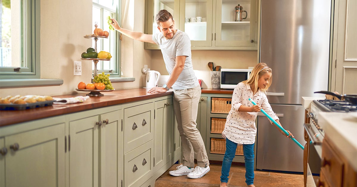 Dad_daughter_cleaning_1160773477_1200x630